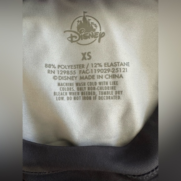 NWT RunDisney 2025 Halloween 1/2 Marathon T-Shirt Unisex - Picture 4 of 4